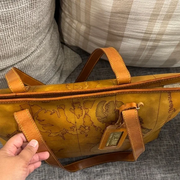 Alviero Martini Tan Map Print Shoulder Bag with Zipper Closure